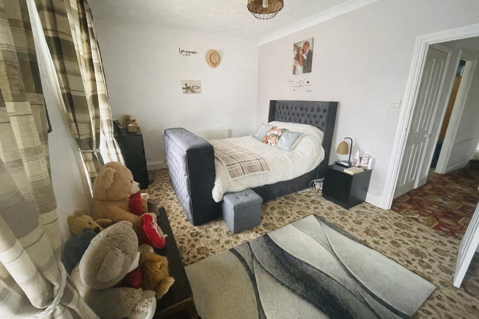 Tyn Y Bonau Road, Pontarddulais, Swansea, SA4 8RZ